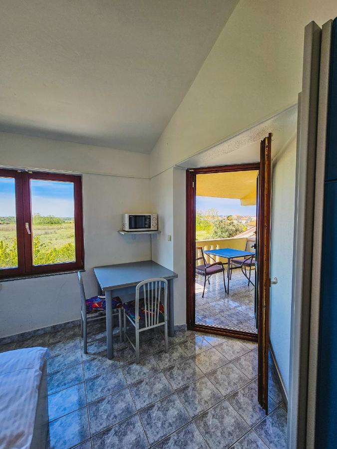Aenona Sea View Apartments 닌 외부 사진