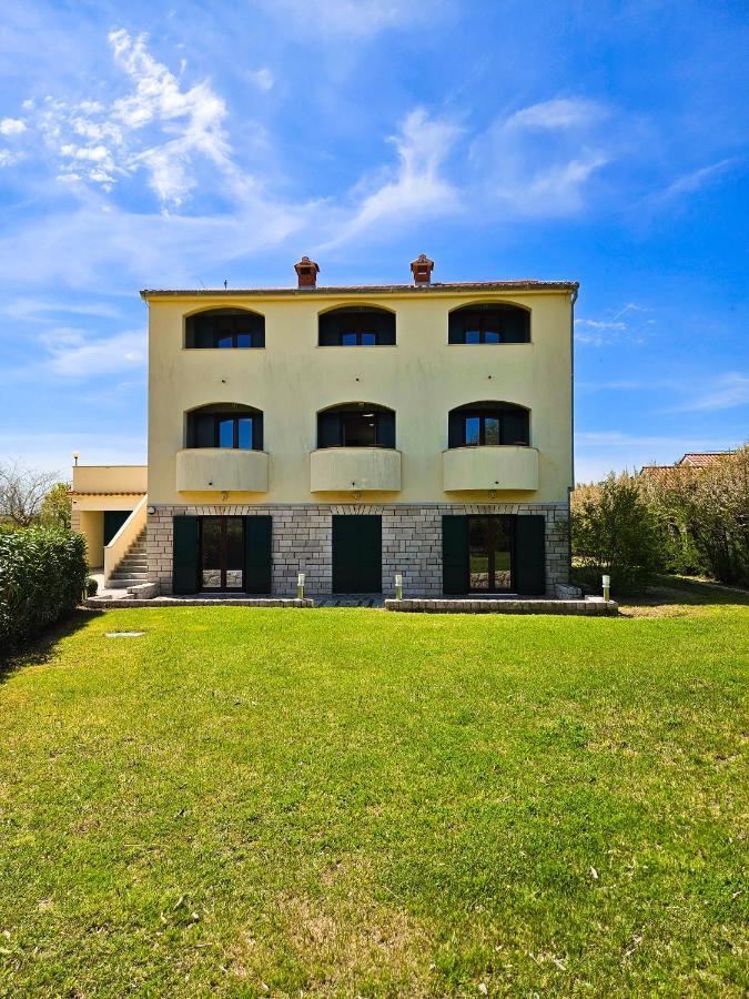 Aenona Sea View Apartments 닌 외부 사진