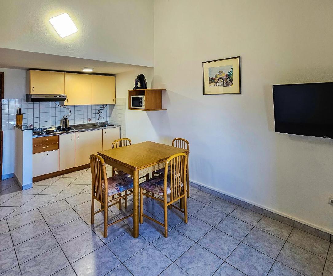 Aenona Sea View Apartments 닌 외부 사진