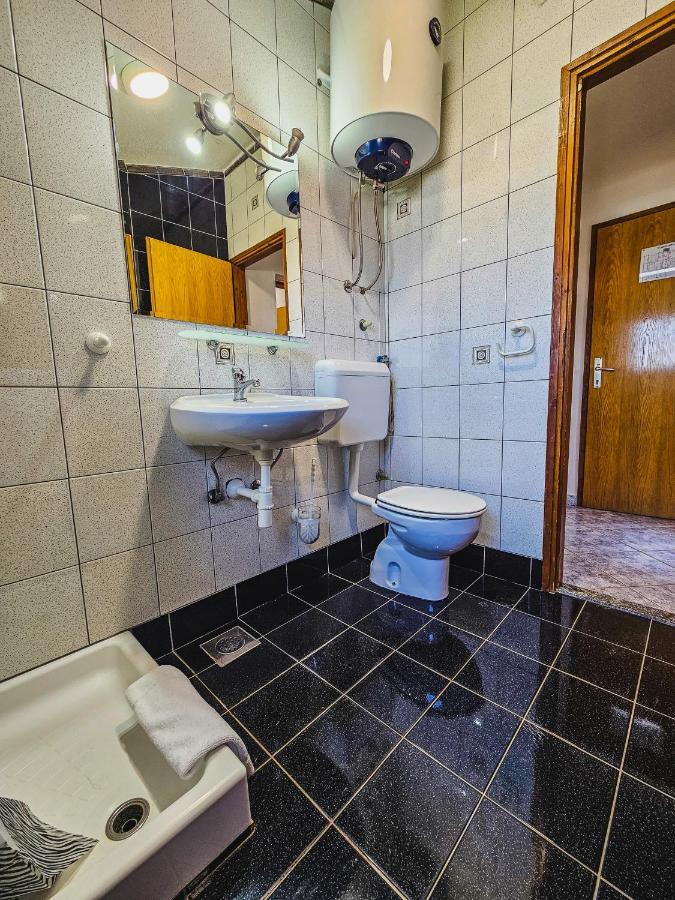 Aenona Sea View Apartments 닌 외부 사진